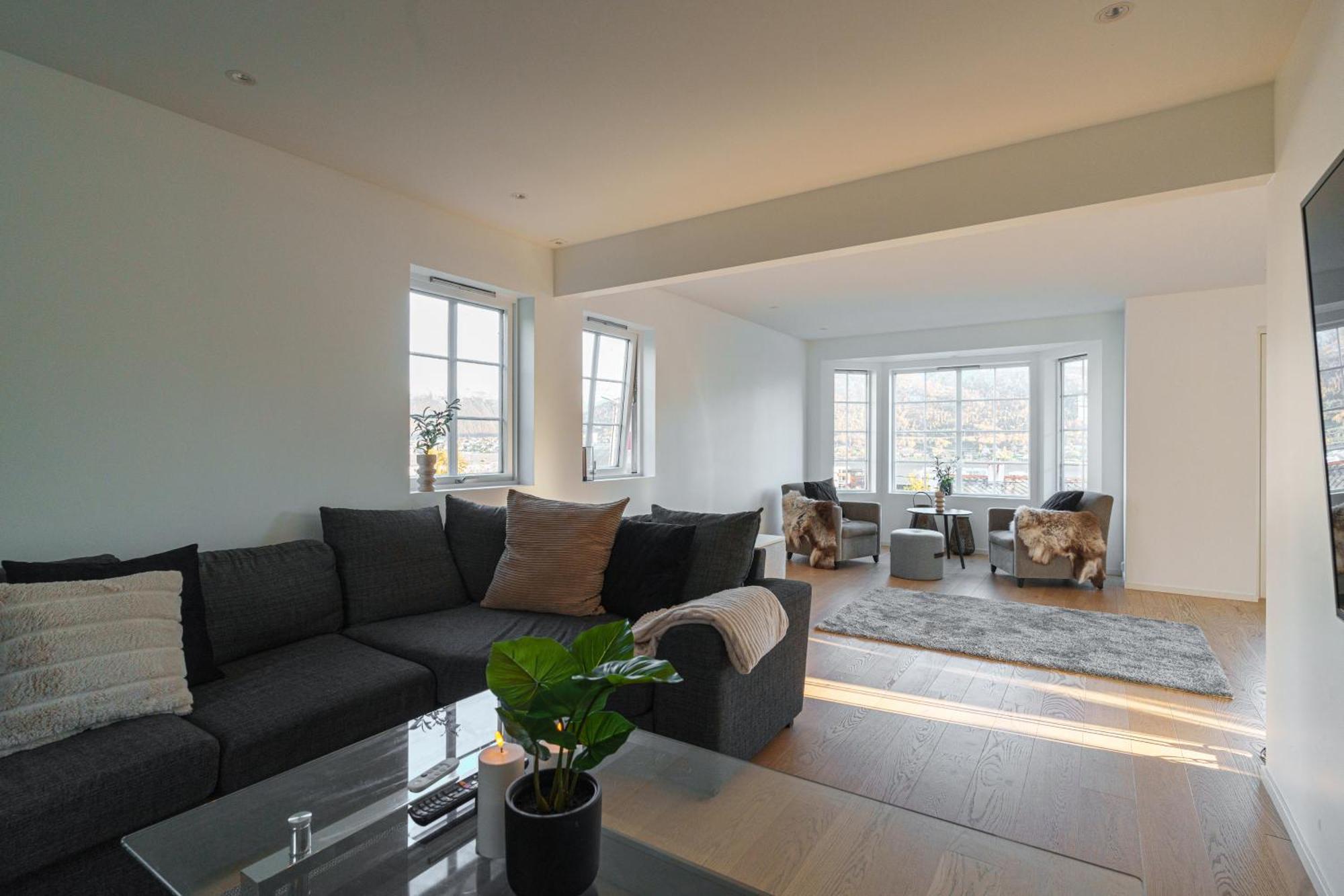 Appartement Modern House With Great View! à Tromsø Extérieur photo